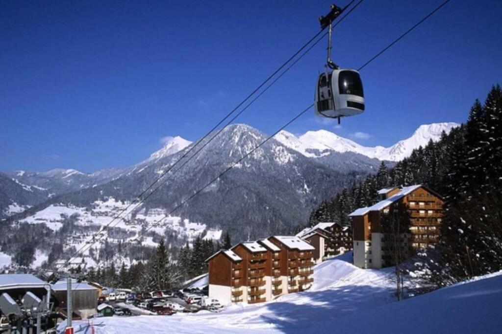 Le Pied des Pistes A13, Joli Studio tout confort 4 pers, vue vallée imprenable, DRAPS NON COMPRIS Saint-Jean-dʼAulps Extérieur photo